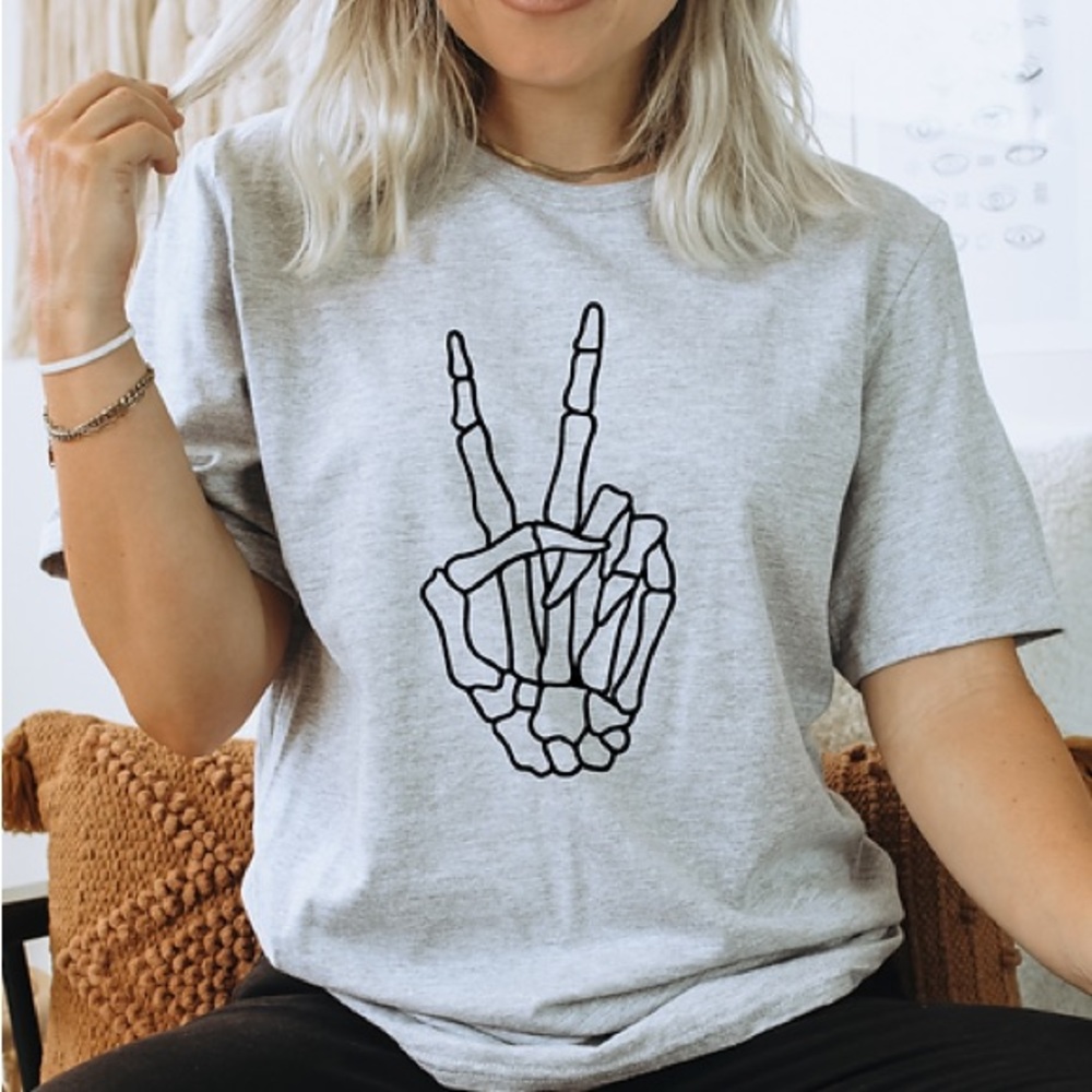Halloween skeleton peace T-shirt
